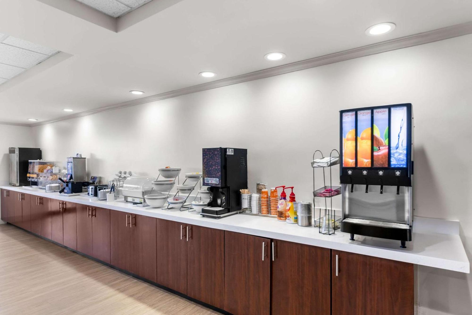 Comfort Suites Austin Airport Exterior foto