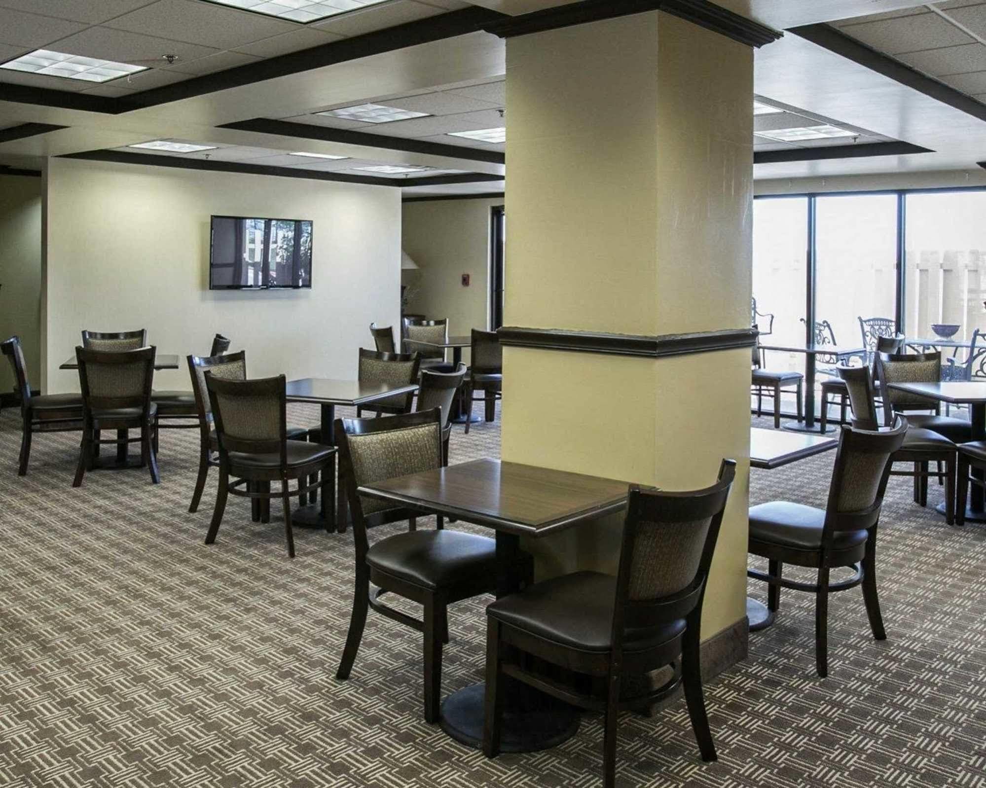 Comfort Suites Austin Airport Exterior foto